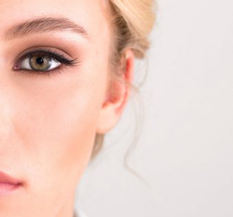 Műszempillák felhelyezése