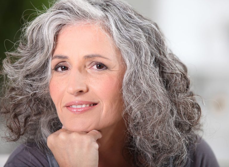 Hogyan kell gondoskodni a szürke hajról?